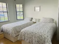 Villa 5 Mins Walk to Img Academy. Sleeps 6. PoolGated and 2 Free Parking Spots Hotels near IMG Academy Golf Club