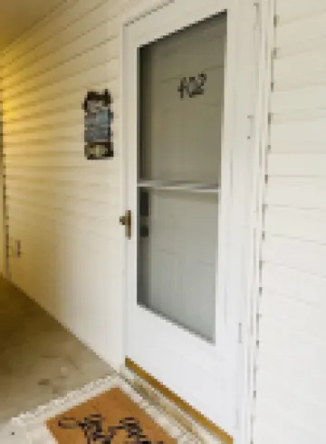 Lighthouse Retreat | 2Bed, 2 Bath | Quiet Cove | Boat Slip & Pool Access