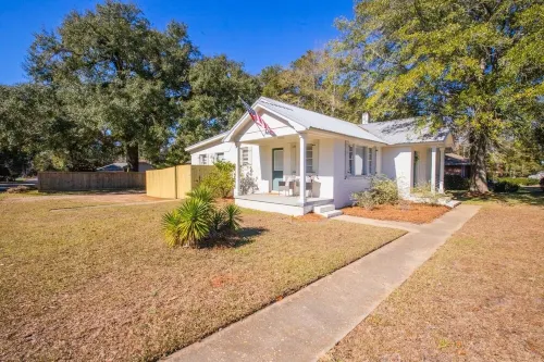 SOUTHERN CHARM (Kid’s Bunk Room