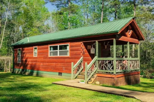 Wahoo Cabin - Table Rock, Jones Gap, Caesar’s Head, Pretty Place Chapel