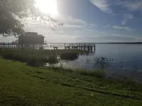 Cozy Country Home 4 Blocks From the Lake
