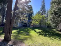Lake life at it's best - 4Bedroom/2.5Bathroom house