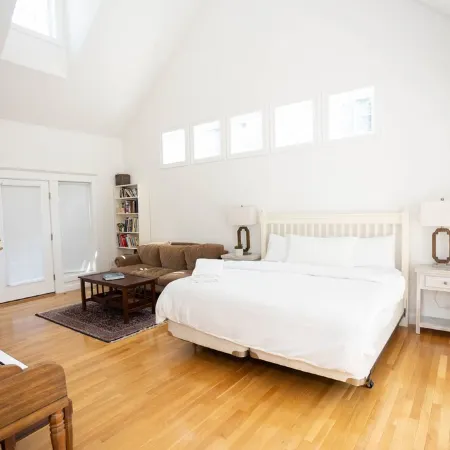 Magnificent Six Bedroom Ogunquit Estate - Pet Friendly!