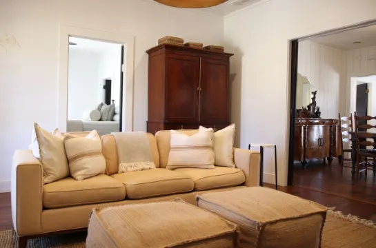 Welcome to Casa Blanca, Hill Country Luxury. 梅森縣酒店