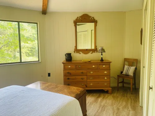 Roundhouse Cabin in Pigeon Forge …in town