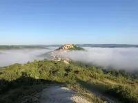 Rustic simplicity, comfort, sublime views and spectacular pool!