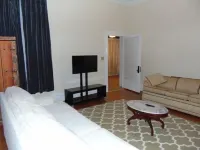 Tosin's Apartment. Hotel a Anniston