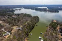 Modern pet friendly home w/ covered dock near Lake Lanier Olympic Park