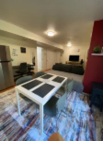 Modern, Spacious, and Private 1BR Suite