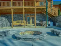 Charming Cabin 3BR/3BA-Family & Pet Friendly!