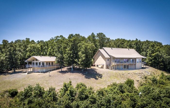 Breathtaking Lakeview  GUEST Home in Diamond Bluff