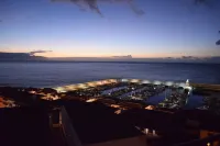 Luxury Apartment Enjoying Premier Location in the Seaside Resort of Los Gigantes Hoteles en Acantilados de Los Gigantes