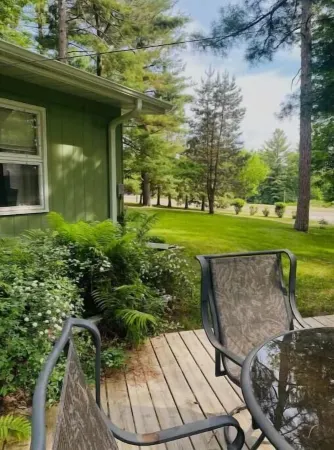 Cottage—house in Green Bay
