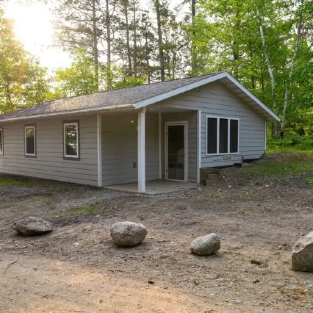 Webb Lake, Hackensack, Northern MN - 3 Bedroom, Sleeps 6 - Cabin #6 Blue Water