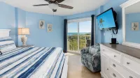 Bright & Breezy Top Floor Ocean View Condo w/ Double Balcony