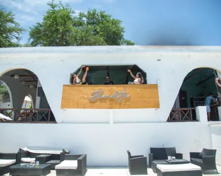 Bendito Náutico & Suites Hotels in Tequesquitengo