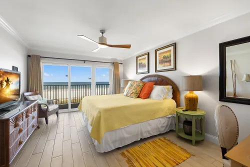 Luxury Beachfront, Clearwater Beach, Stunning Views, Private Wrap-Around Balcony