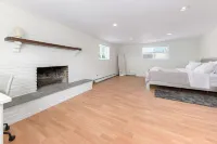 Charming 1-bedroom house in Baldwin by the Water Hotel a Baldwin Harbor