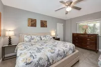 Beautiful downtown Melbourne Beach renovated apartment one block from the beach! Hotels in Melbourne Beach