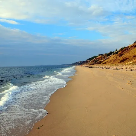 Cottage #11 - Spectacular views of Cape Cod Bay on a private association beach!