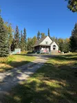 Friendly Reeder Lake House