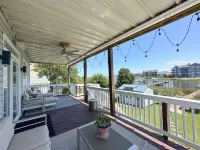 5-Star Luxe private 2700sq ft retreat half acre w breathtaking views of Beach.