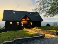 NEW Luxury Mountain Cabin with Stunning Sunset Views