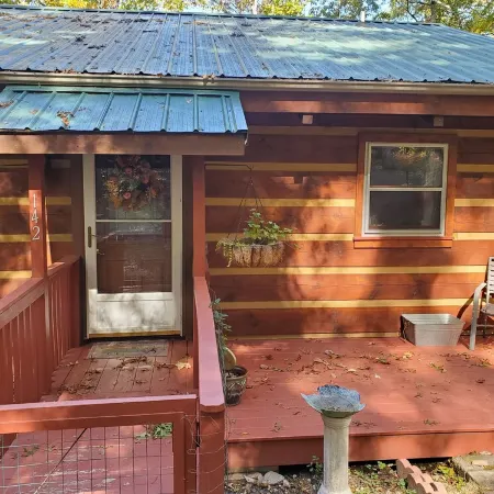 Near West Jefferson, Boone + Blue Ridge Parkway! Mountain get away w/ fireplace.