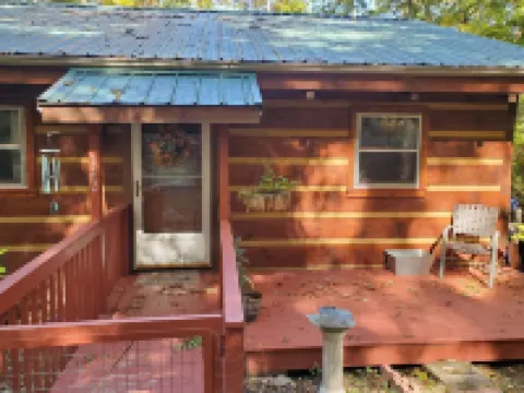 Near West Jefferson, Boone + Blue Ridge Parkway! Mountain get away w/ fireplace.