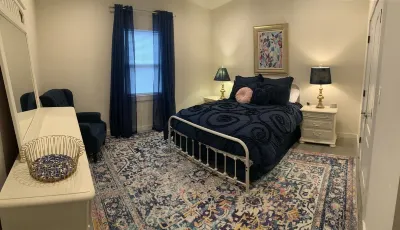 Country Living in the City:  Sunset Meadows Hotels near Hopkins County Museum and Heritage Park