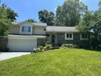 Charming 3BR/3BA Retreat Ideal for Families and Groups Hotels near Levi Jackson Wilderness Road Park