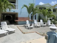 Super Comfy and modern with the extras!