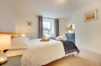 Lionsgate View, luxury apartment right opposite Alnwick Castle - 4-Star
