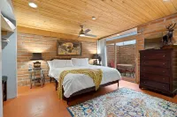 Tucson Oasis – Mid-Century Pool Home w/ Huge Deck