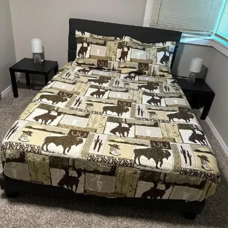 Cozy Cowboy Cabin in Polson: Historic Charm, Modern Comfort Near Flathead Lake Отели в г. Полсон