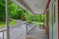 Lakefront Serenity in the Catskills near All Star Village