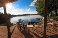 LAKE FRONT: Cozy 4-bedroom lake CAMP with WiFi and an outdoor firepit!