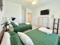 Lots of amenities. Open Floor plan. Perfect for families and groups!