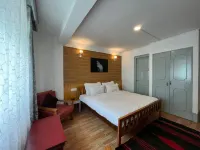 Mellow Fellow Hostel Hotel a 