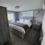 Newly remodeled home on Megunticook Lake 5 minutes from the Camden harbor