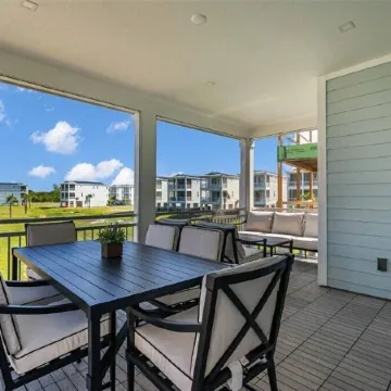 Bayview Pointe! Luxury 3 bedroom home! Near Anna Maria island with heated pool!