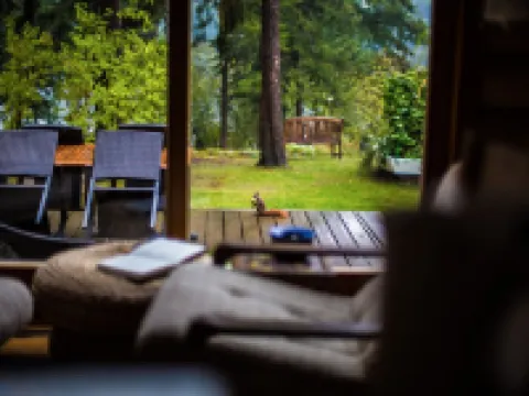 Woodblockhouse on lakeland in between nature to relax with fireplace テンプリーンのホテル