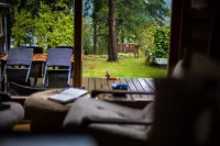 Woodblockhouse on lakeland in between nature to relax with fireplace Hotels in Templin