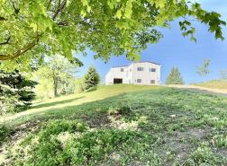 Private Ridge top Cabin/House