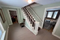 East Craftsbury, VT  historical. 9 bedroom 5.5 bath home . Hotels in Craftsbury