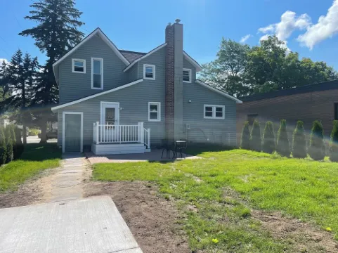 Brand New Listing! Charming 3-bedroom house steps away from downtown Charlevoix!