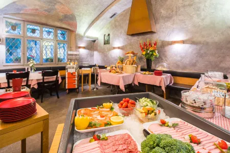 Best Western Plus Hotel Zuercherhof Отели рядом с достопримечательностью «HWZ Zurich University of Applied Sciences in Business Administration»