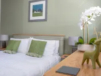 Kylas Hotels near Dunvegan Castle & Gardens