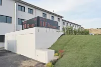 Hotel HE ROMA Hotels in Riano
