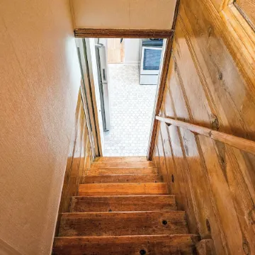 Cozy & Charming 3-bedroom cottage in Springfield - Great Location! Pet friendly!